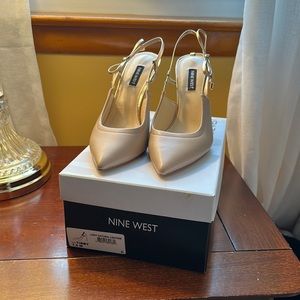 Nine West 7.5 tan heels